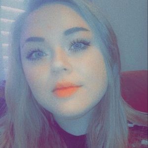 Meet your Posher, Aasya